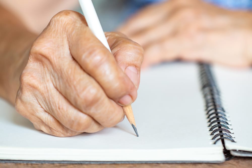 Benefits of handwritten notes as we age